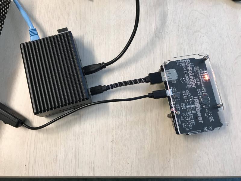 IPBOOKシリーズの事務所サーバーの停電対策できます。